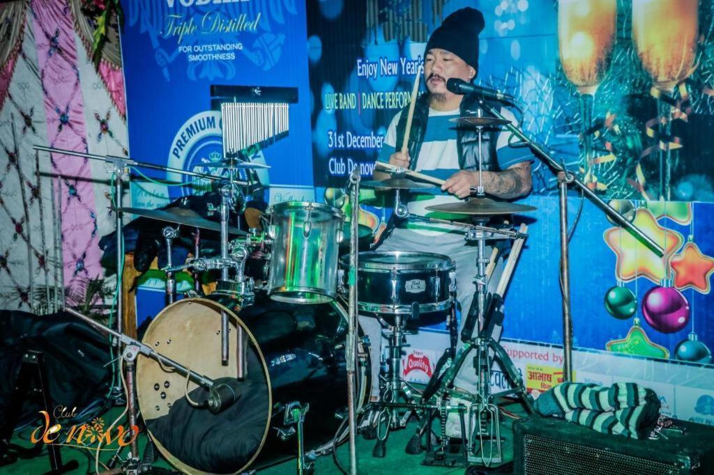 Club Denovo Hotel Butwal Luaran gambar