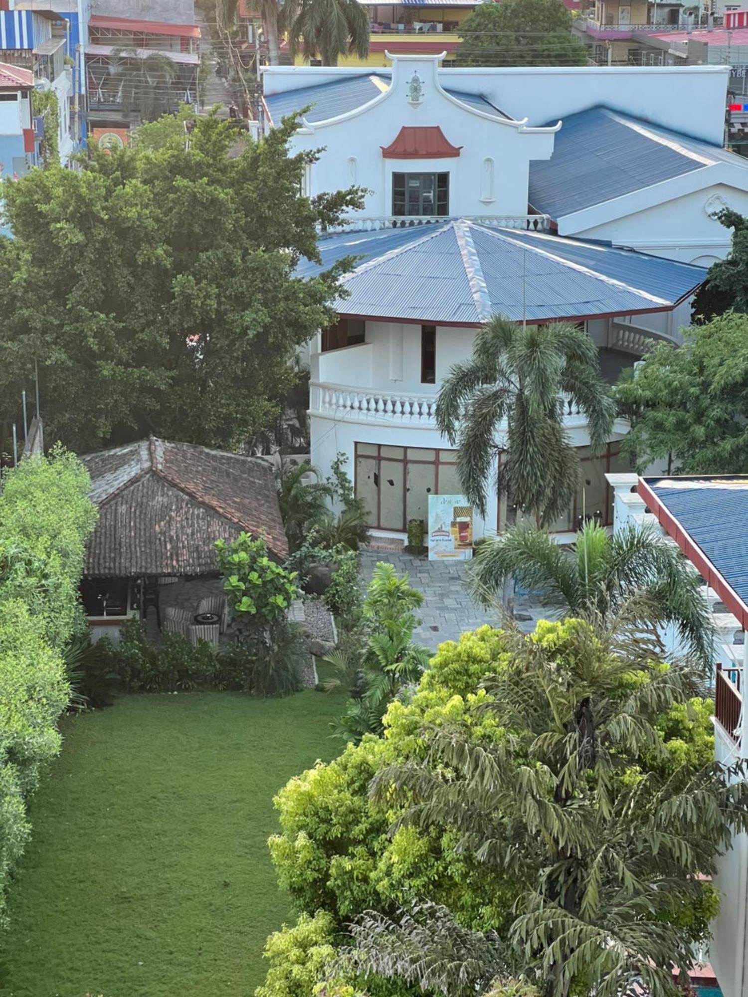 Club Denovo Hotel Butwal Luaran gambar
