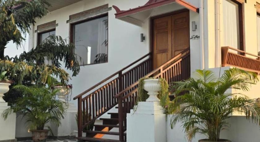 Club Denovo Hotel Butwal Luaran gambar